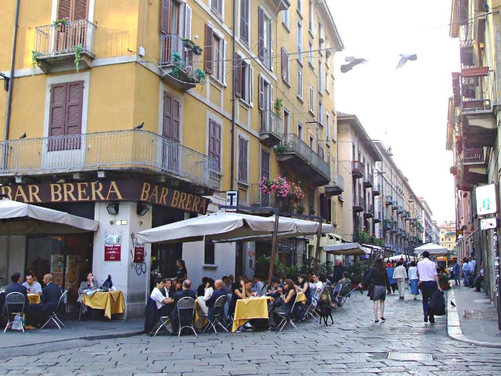 Milano Centro - Heart Of Brera Apartment Bagian luar foto